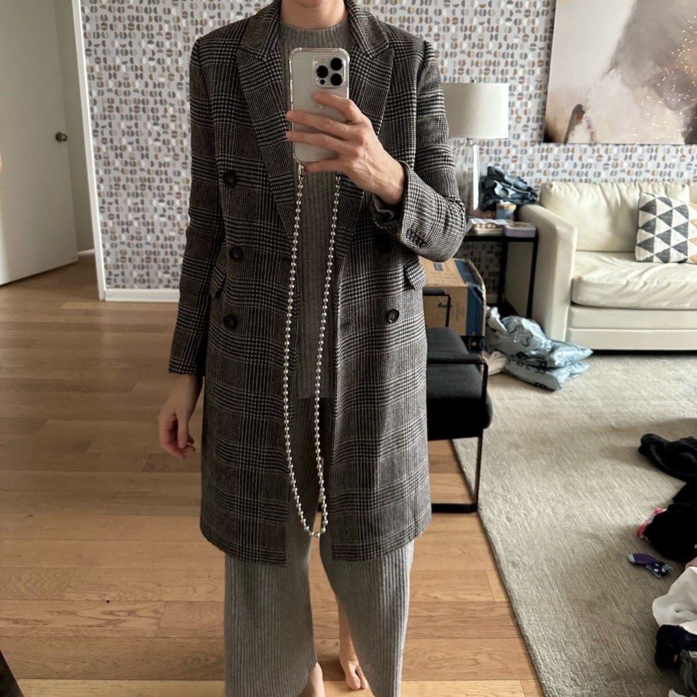 Gorgeous Adolfo Dominguez houndstooth double breasted coat